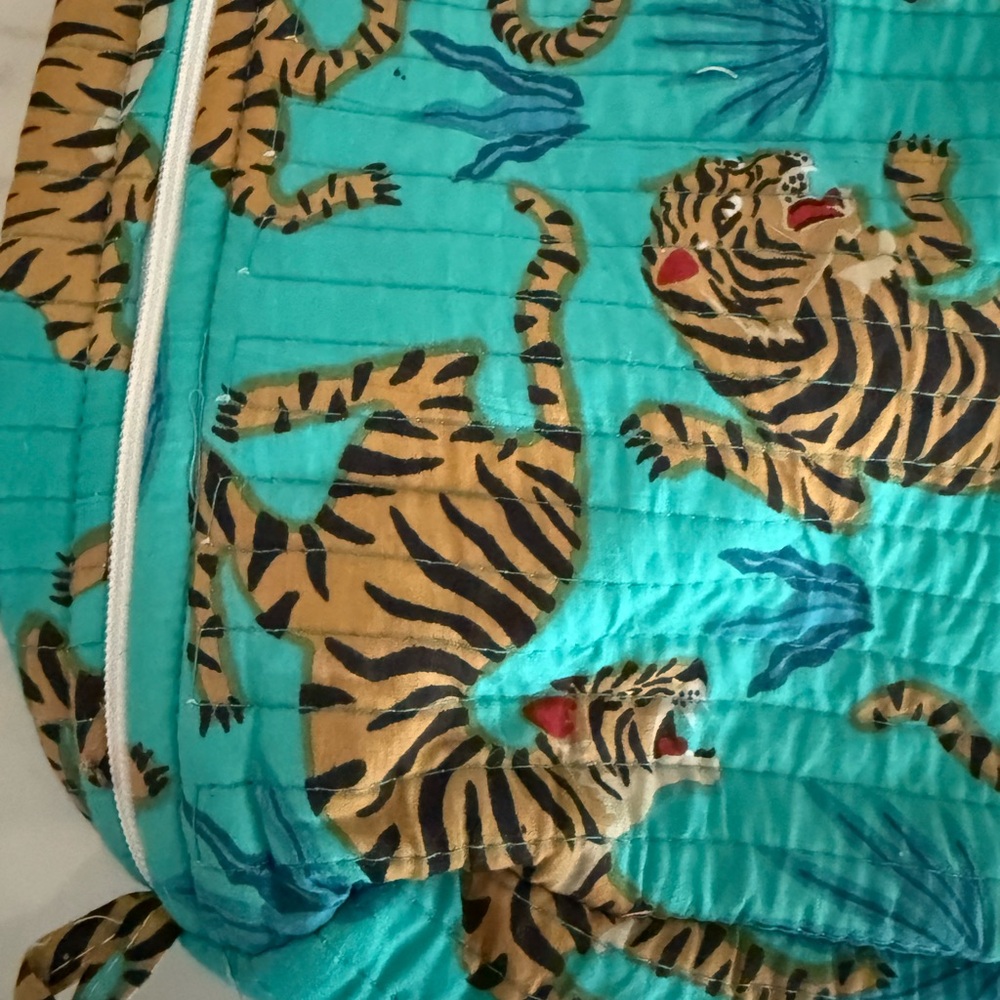 Tiger Print Teal cotton quilted makeup bag - Picture 2 of 4